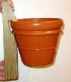 clay_pot_holder.jpg (37353 bytes)