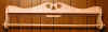 quilt_hanger_with_shelf.jpg (36888 bytes)